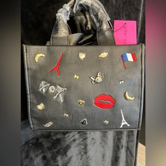 ❤️👄NWT-Betsey Johnson Nora Embossed Paris Charm Mini Tote👄❤️ - Picture 14 of 16
